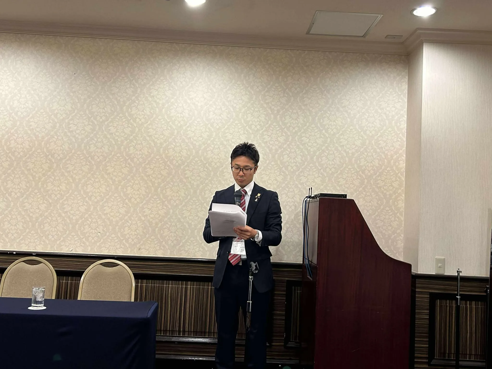 外壁塗装のための足場の様子