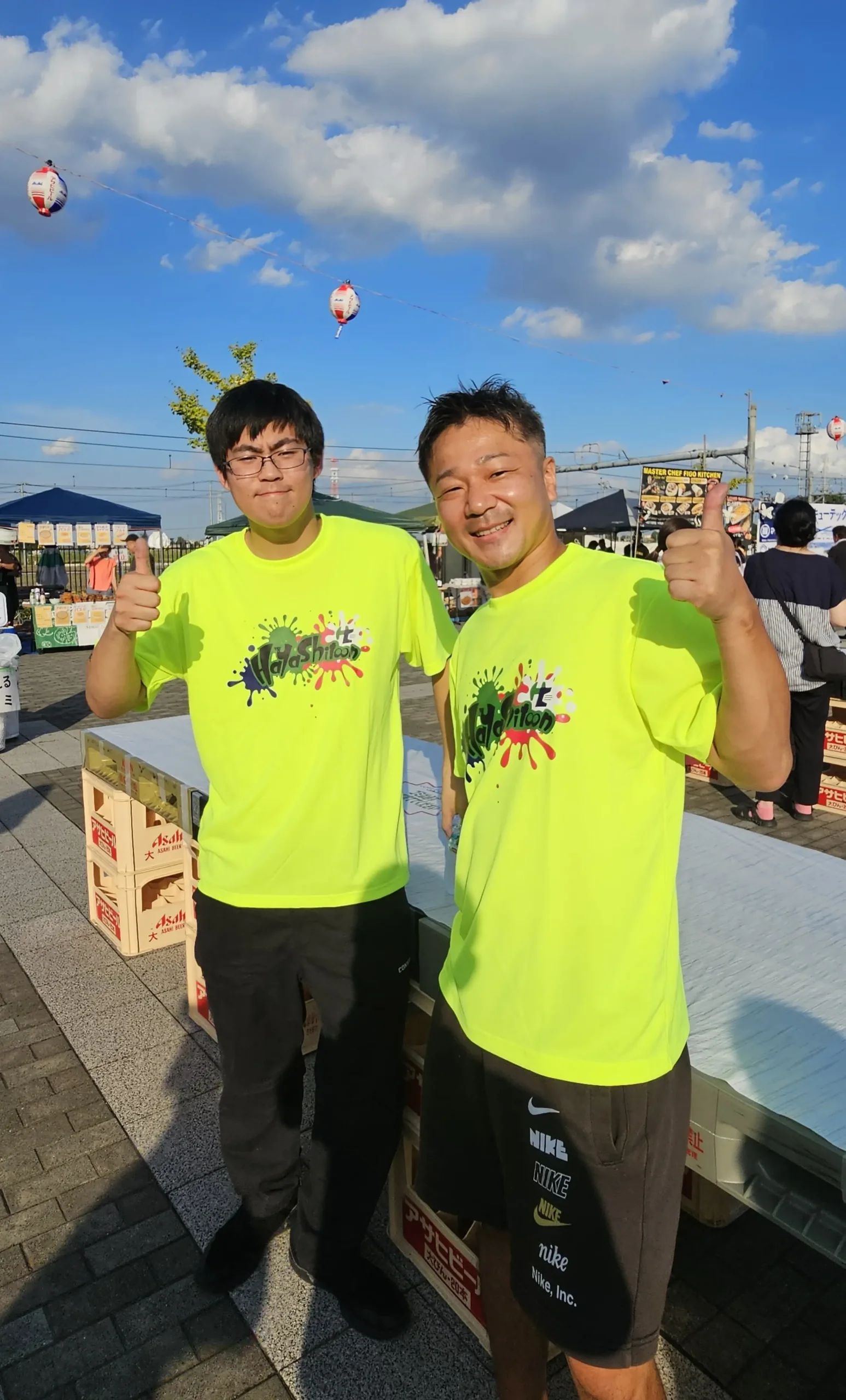 新入社員と部長のツーショット